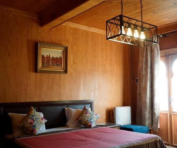 Adel's Aparthotel
