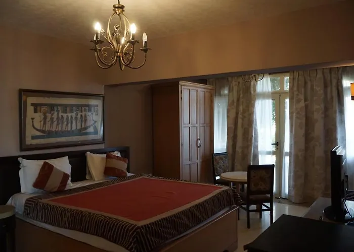 Aparthotel Adel's