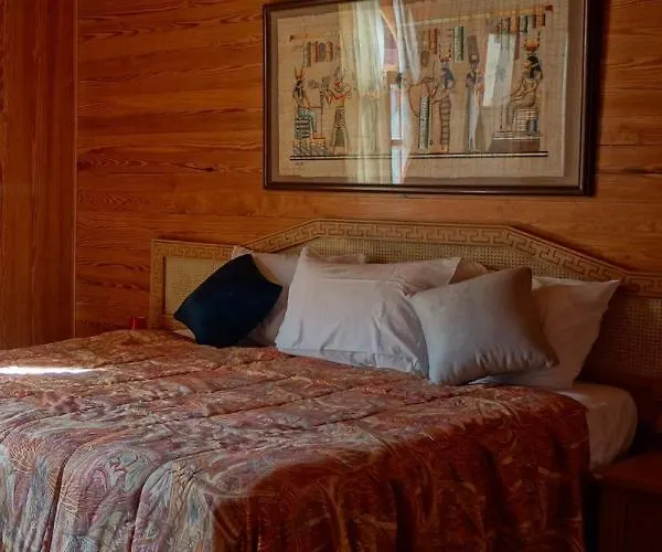 Aparthotel Adel's *